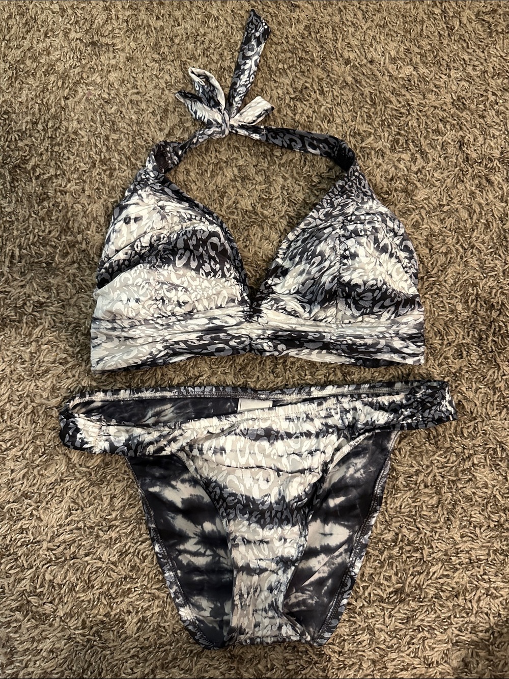 Lucky Brand grey and White Tie-Dye reversable bikini 8